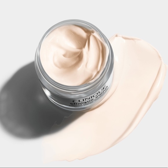 🌺Clinique Smart Night custom repair moisturizer - Picture 2 of 4